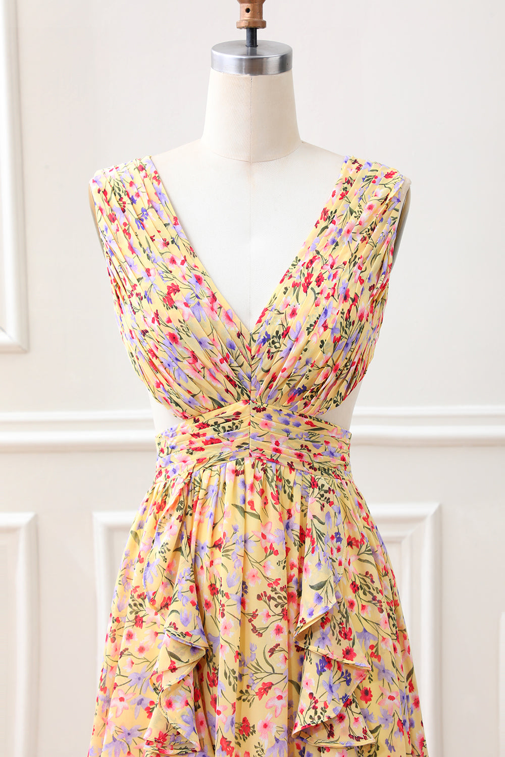 Yellow Small Flower A Line V Neck Pleated Ruffles Maxi Dress with Slit - Image 4