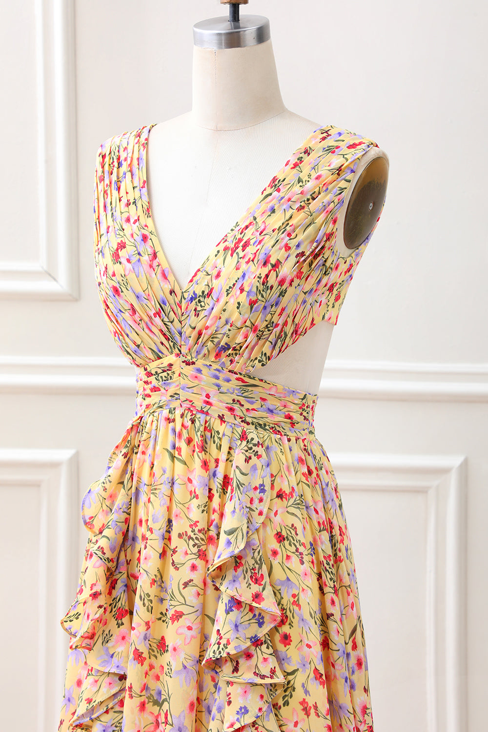 Yellow Small Flower A Line V Neck Pleated Ruffles Maxi Dress with Slit - Image 6